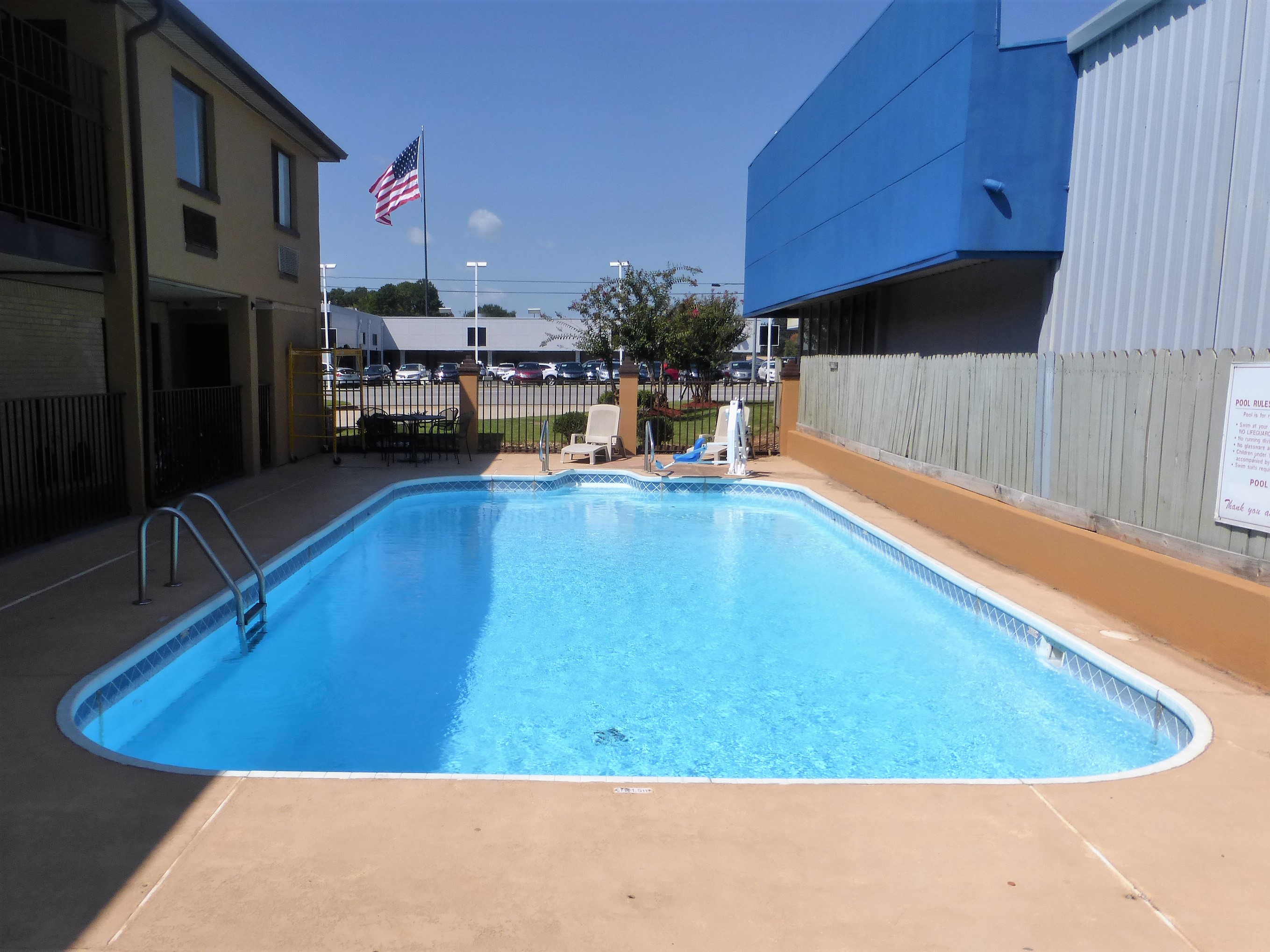 970-pool.jpg