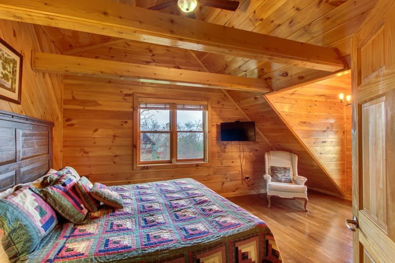 Inspiration-Point-Cabin-911343.jpg