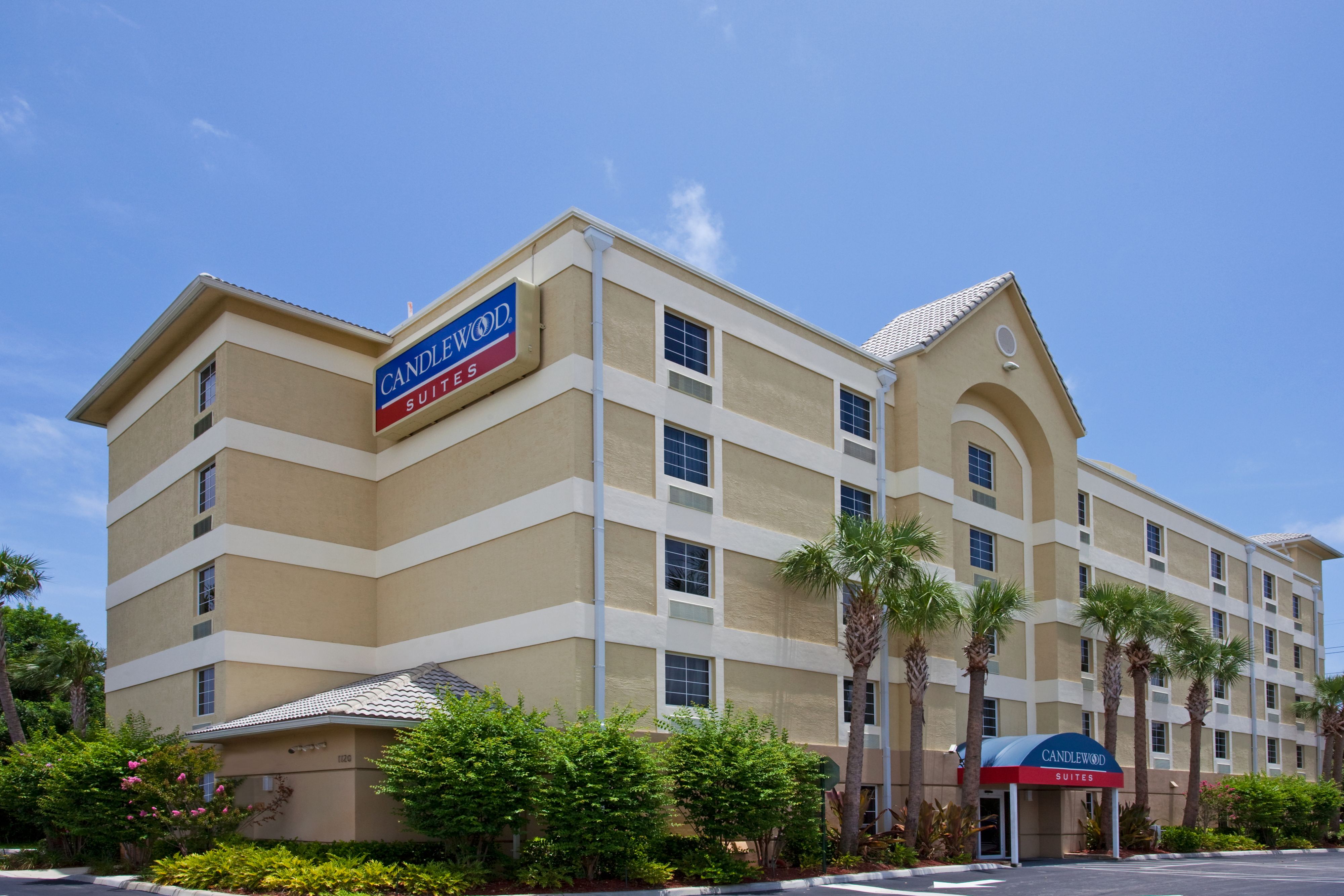 candlewood-suites-fort-lauderdale-2531724033-original.jpg