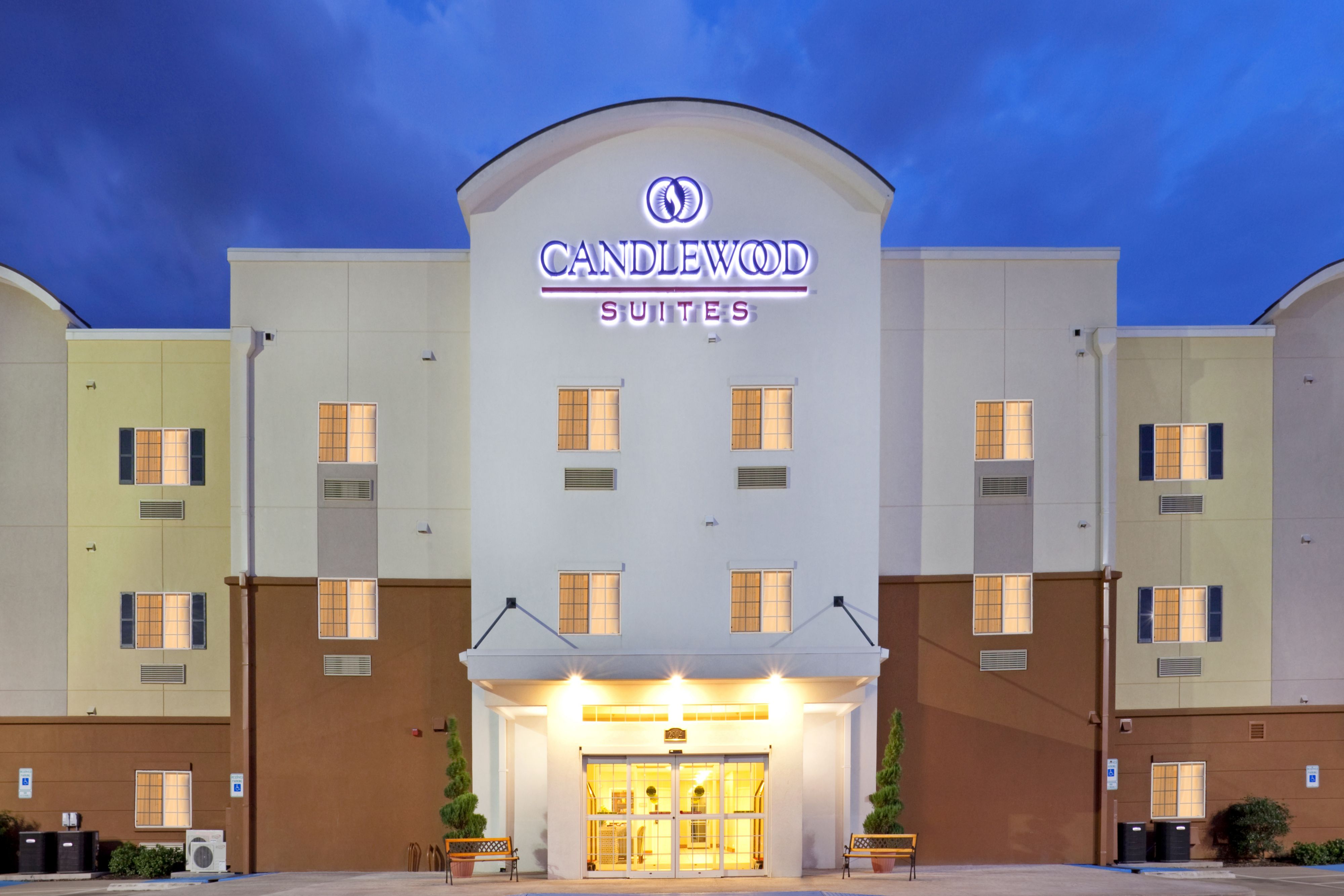 candlewood-suites-franklin-4320342852-original.jpg