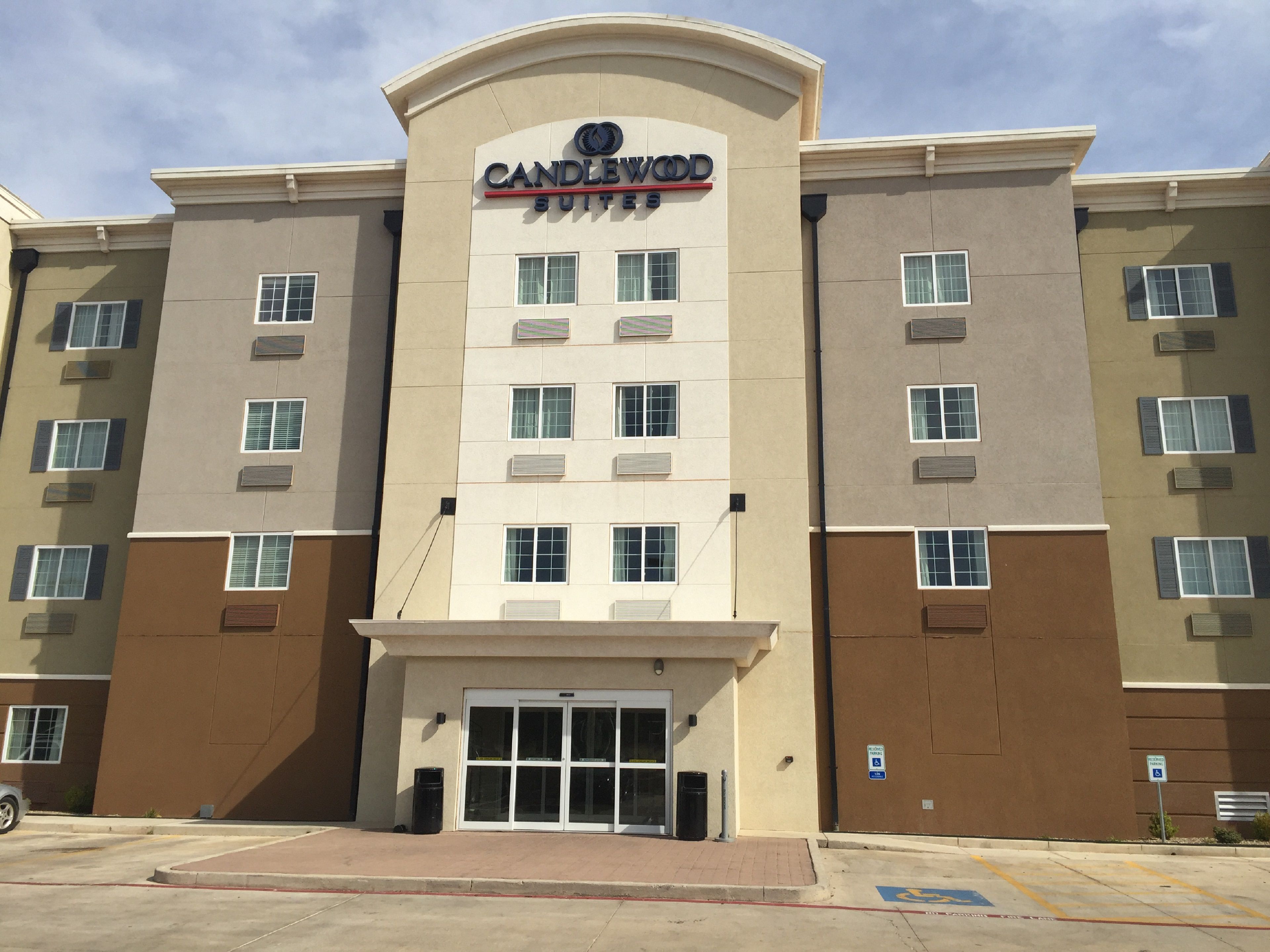 candlewood-suites-woodward-4438412340-original.jpg