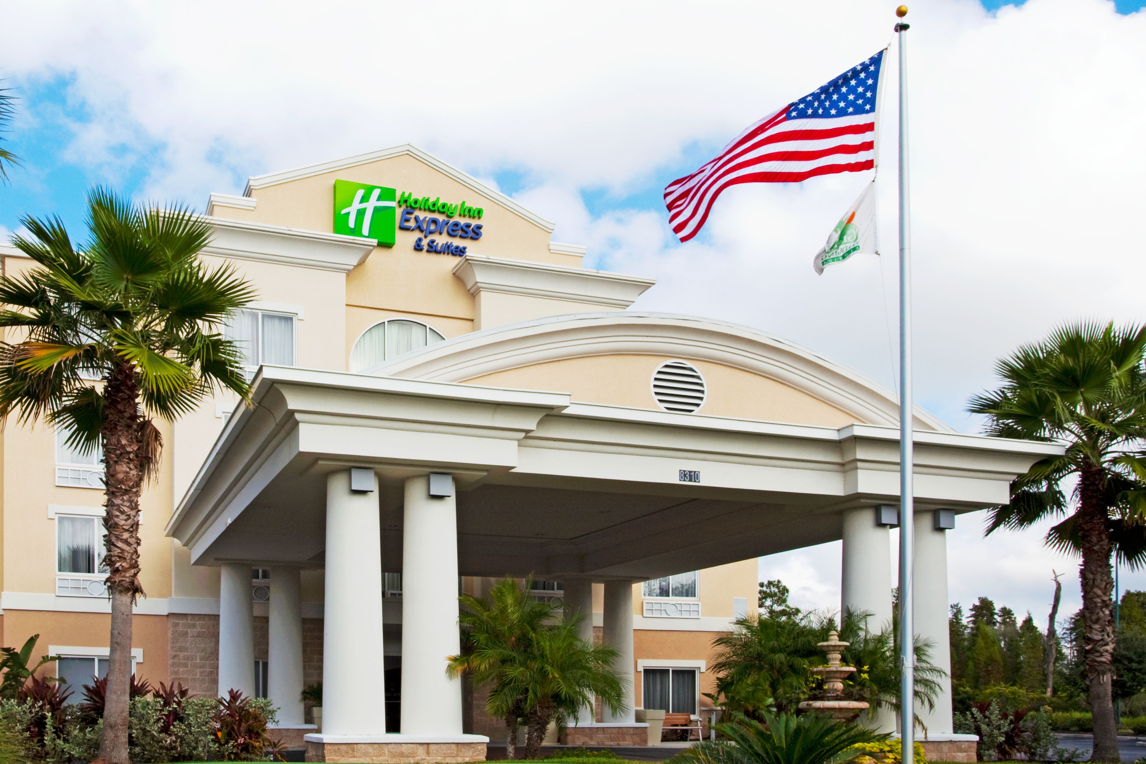 holiday-inn-express-and-suites-tampa-2533420882-original.jpg