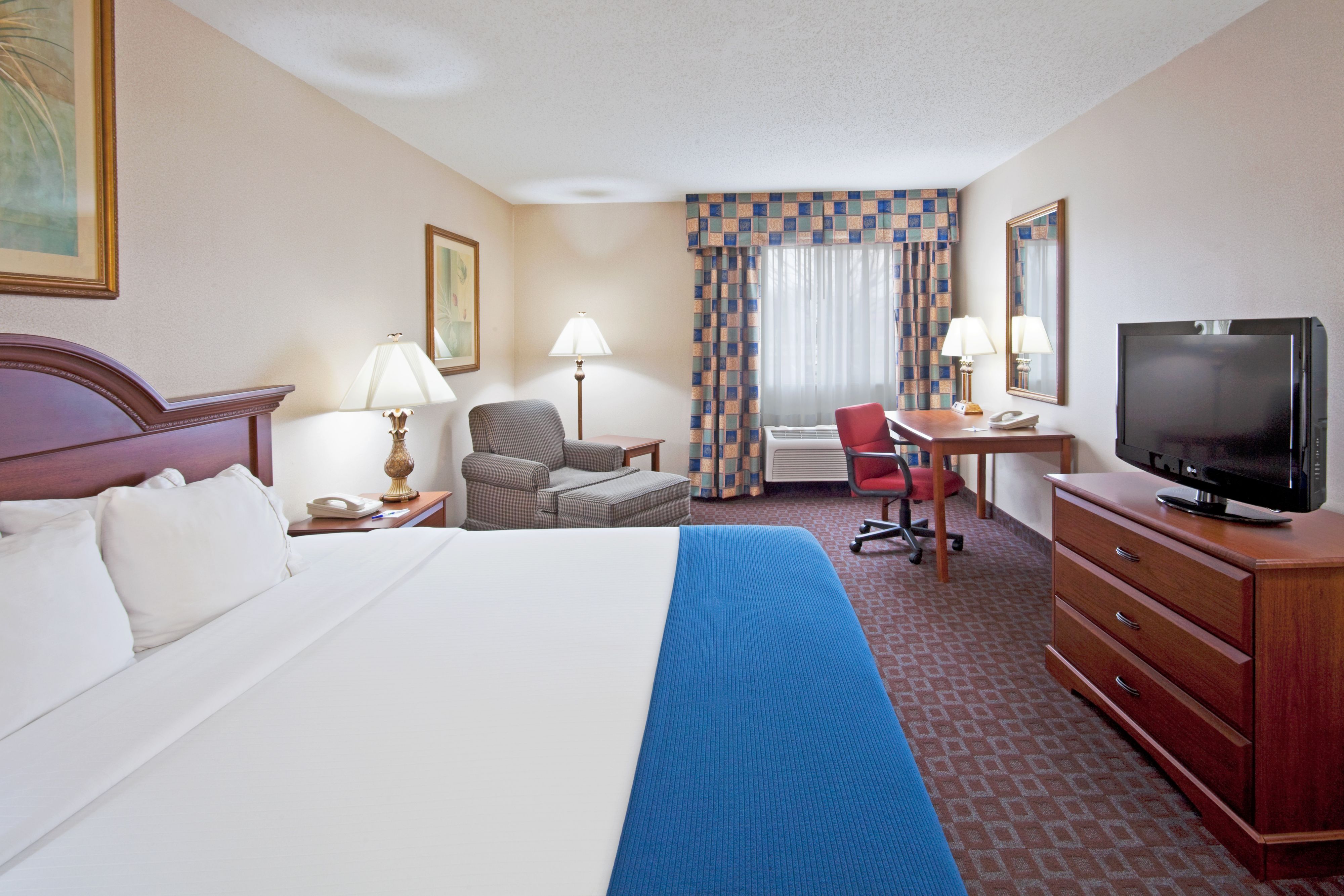 holiday-inn-express-auburn-2533358193-original.jpg