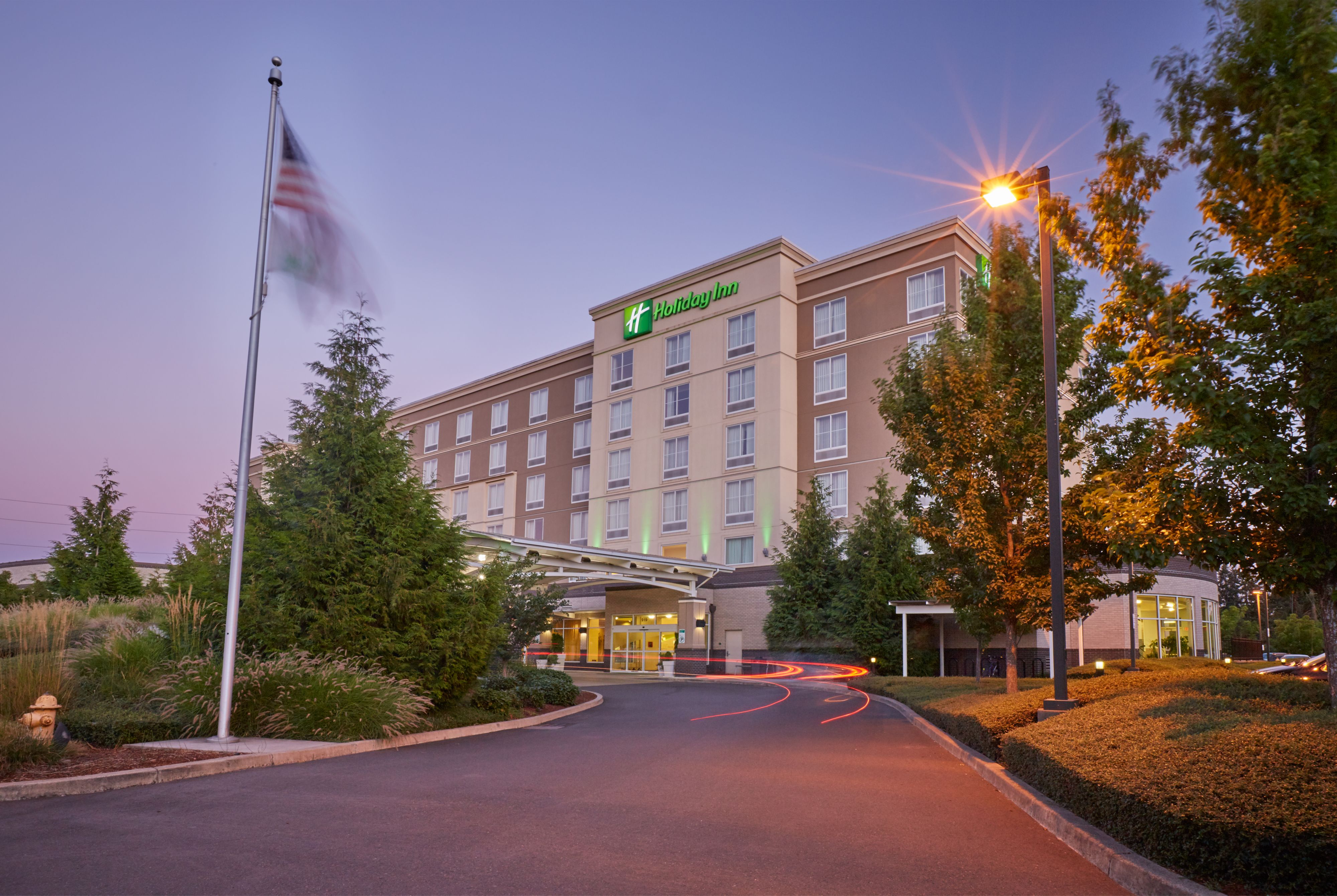 holiday-inn-springfield-4693958878-original.jpg