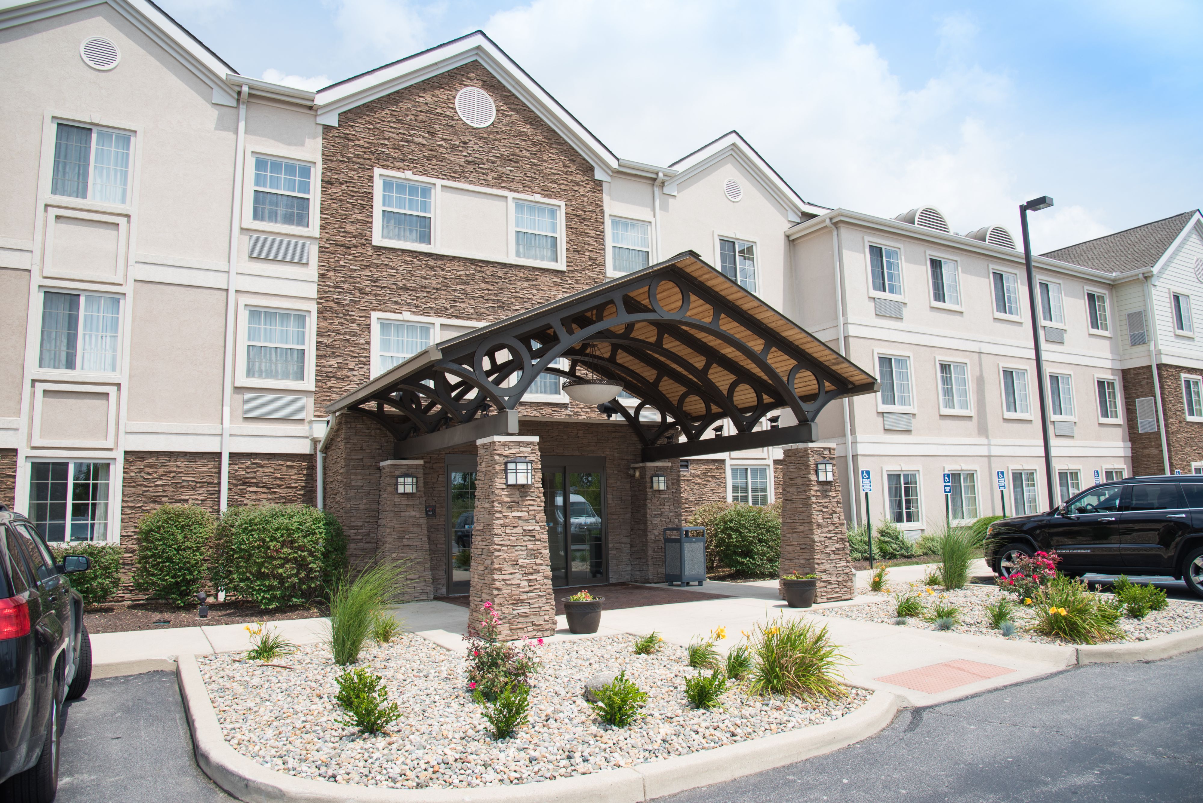 staybridge-suites-fort-wayne-4605264807-original.jpg