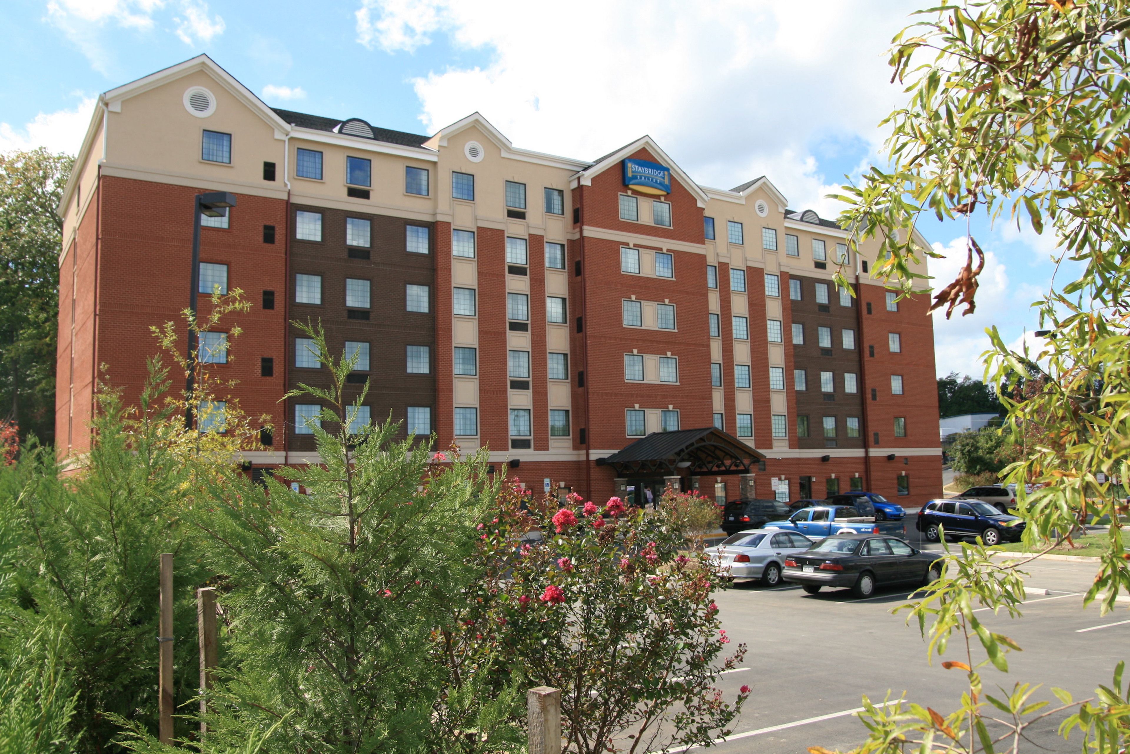 staybridge-suites-stafford-4948485139-original.jpg